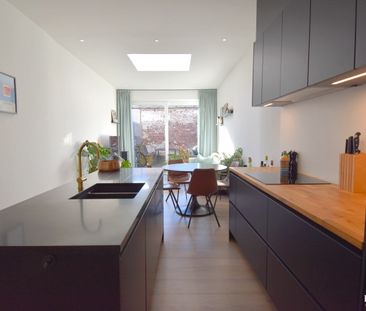 Stadswoning met 2/3 slaapkamers en zonnige stadstuin in Kortrijk - Foto 1