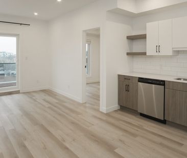 Kingston: Black Accents – 710 Westminster - Photo 2