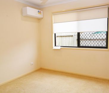 READY TO MOVE IN - Photo 3