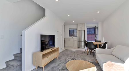 FULLY FURNISHED TOWNHOUSE - HENDERSON - Photo 4