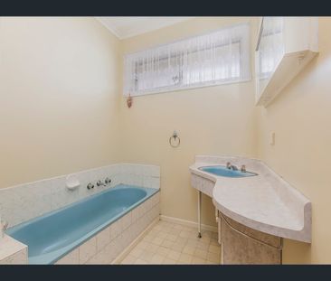 79 Tahara Street, Hamlyn Heights, Vic 3215 - Photo 3