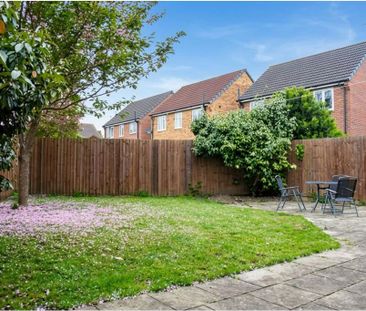 3 bedroom detached house to rent - Photo 3