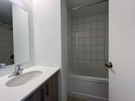 For Lease - 19 Case Ootes Drive, Toronto, Ontario - Photo 5