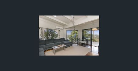 CHARACTER FILLED HOME WITH STUNNING BROADWATER VIEWS - Photo 5