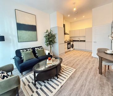 The Stow, Harlow - Photo 2