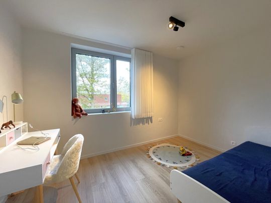 ENERGIEZUINIGE NIEUWBOUWWONING MET 3 SLPK EN GARAGE - Photo 1