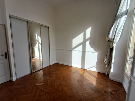 Location Appartement 4 pièces 75m² REIMS 51100 - Photo 4