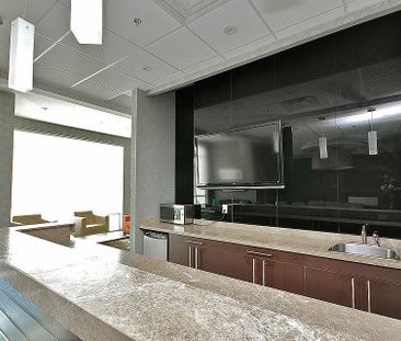 For Lease - 215 Queen Street Unit# 208, Brampton, Ontario - Photo 1