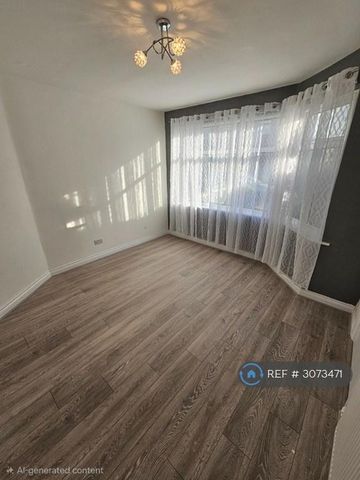3 bedroom semi-detached house to rent - Photo 2