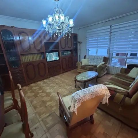 Piso en alquiler en Calle del Pintor Modinos - Foto 1