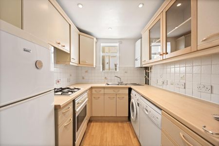 Belsize Park, London, London - Photo 3