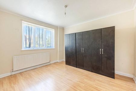 3 bedroom maisonette to rent - Photo 3