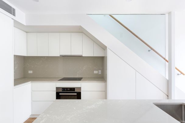 31 Junction Street, Glebe NSW 2037 - Terrace For Rent | Domain - Photo 1