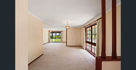 ELECTRICITY INCLUDED - Nestled among vineyards in the scenic McLaren Flat region - Photo 5