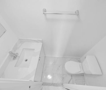 For Lease - 5348 Lakeshore Road Unit# 510, Burlington, Ontario - Photo 2