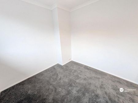 2 bedroom semi-detached house to rent - Photo 3