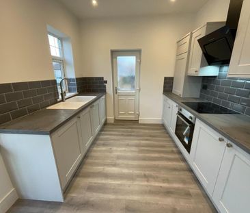 2 bedroom semi-detached bungalow to rent - Photo 5