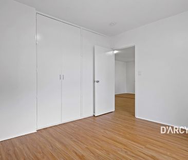 2/17 TRUNDLE ST - Photo 3