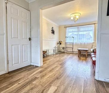 4 bedroom house to rent - Photo 3