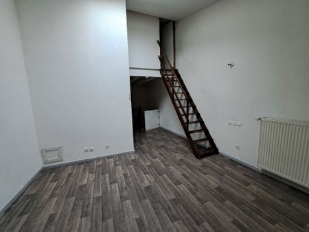 Location Appartement 4 pièces 103m² - Photo 2