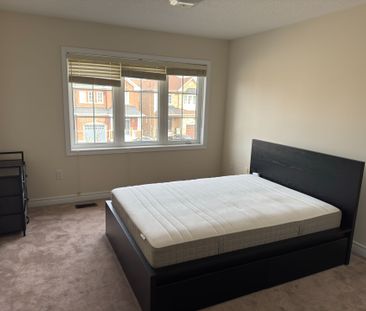 For Lease - 75 Meltwater Crescent Unit# Upper Lv, Brampton, Ontario - Photo 4