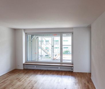 Topmodern und hell - Photo 1