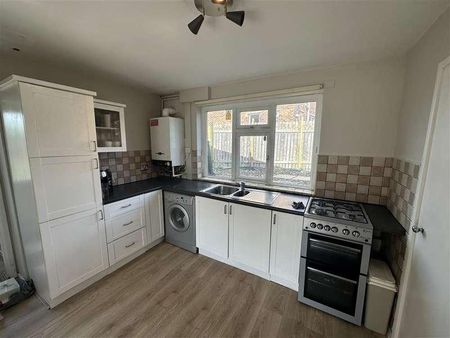 Coniston Grove,baildon, BD17 - Photo 3