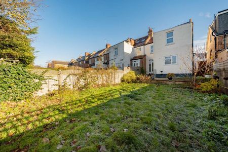 2 bedroom flat to rent - Photo 4