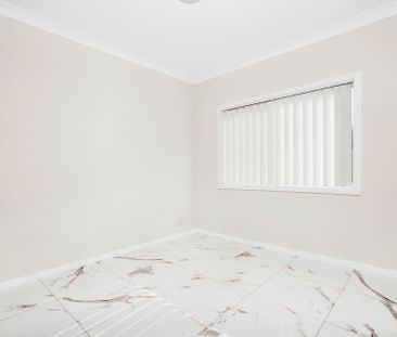 Modern and Private Two Bedroom Granny Flat - Photo 2