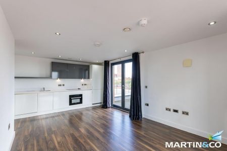 2 bedroom penthouse to rent - Photo 5