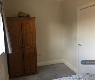2 bedroom terraced house to rent - Photo 6