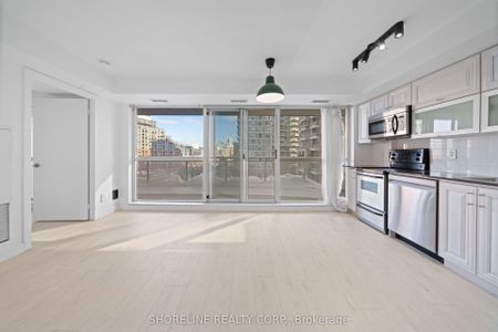 Vibe at Liberty Village Lofts , #401 - Photo 4