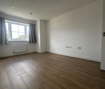 4 bedroom detached house to rent - Photo 5