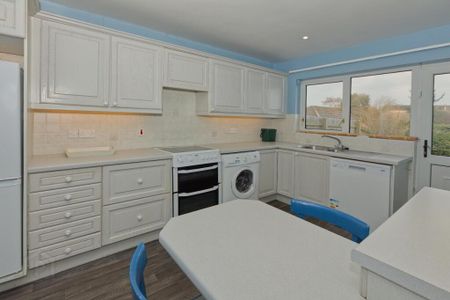 16 Cuttles Court, Comber, BT23 5YR - Photo 5