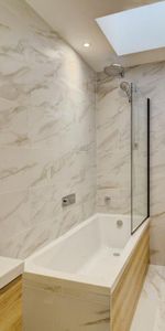 1 bedroom in a flat share to rent - Photo 3