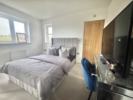 Valley Meadow, Bradford, Denholme - Photo 4