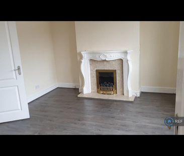 2 bedroom semi-detached house to rent - Photo 1