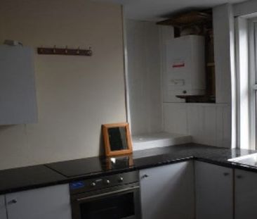Room in a Shared House, Burley Lodge Road, LS6 - Photo 5
