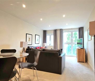 Constitution Hill, Woking, Surrey, GU22 7RT - Photo 3