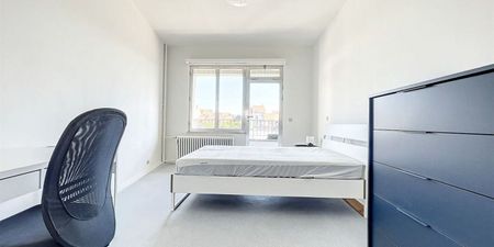Appartement te huur in Elsene voor € 1.950 met 3 slaapkamers - Photo 3