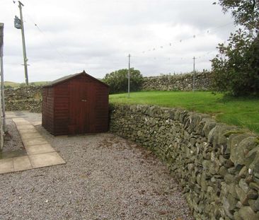 An attractive detached cottage in an elevated rural position surrounded by farmland. - Photo 5