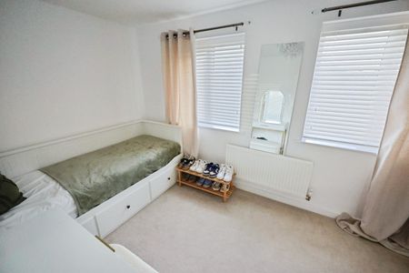 2 bedroom House To Let - Photo 2