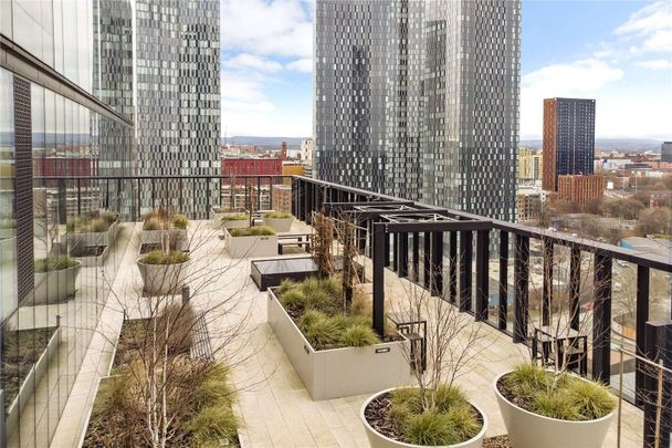 Available July! | Fully Furnished | Corner Apartment |Two Double Bedroom |Two Bathroom | 24 Hour Concierge, Co-Working Spaces & a Host of Amazing Amenities - Photo 1