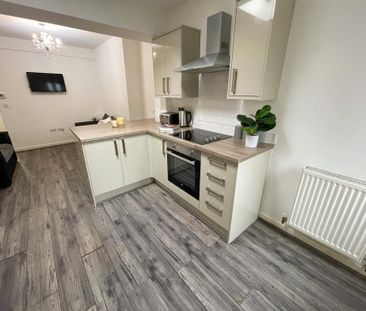 3 bedroom terraced house to rent - Photo 6