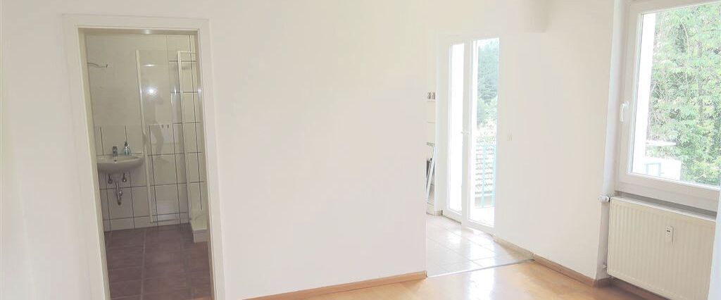 Trier-Ehrang: Großzügige 2,5-Zimmer-Wohnung mit schönem Ausblick und Kellerraum - Photo 1