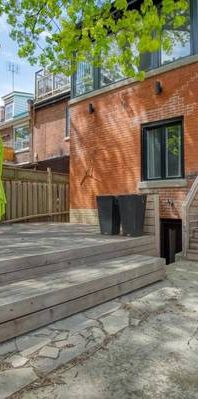 Large 1 Bed - Main Floor Roncy House - Photo 1