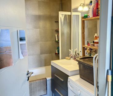 Location Appartement 1 pièce 37m² - Photo 2