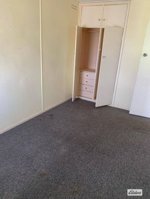 2 bedroom unit including electricity & water - Photo 1