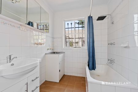 Charming Two-Bedroom Home in the Heart of Carlton North - Photo 5