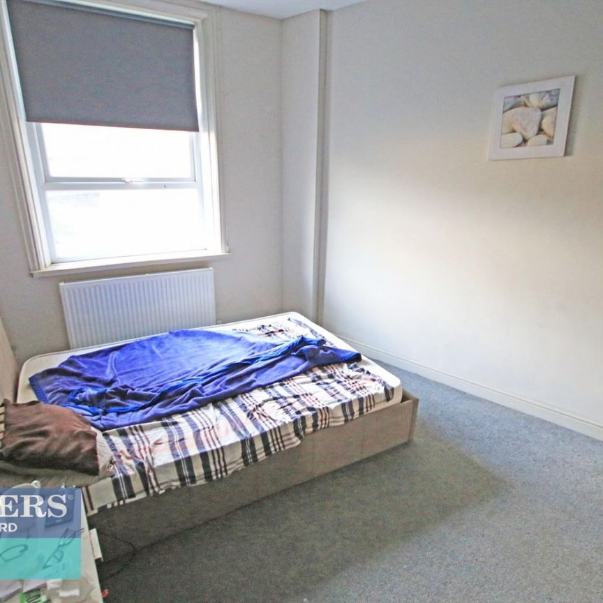 1 bedroom Flat To Let - Photo 1